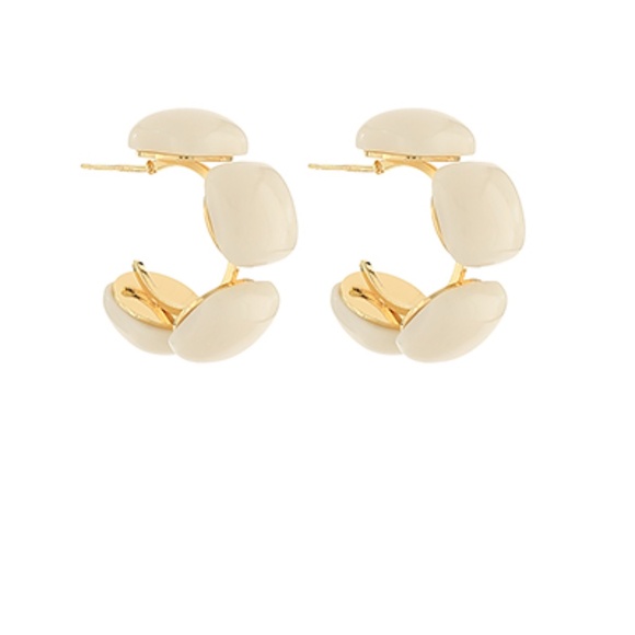 Linked Square Hoops - Picture 1 of 2